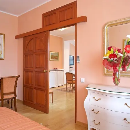 Luxury Boutique Vulin Пула