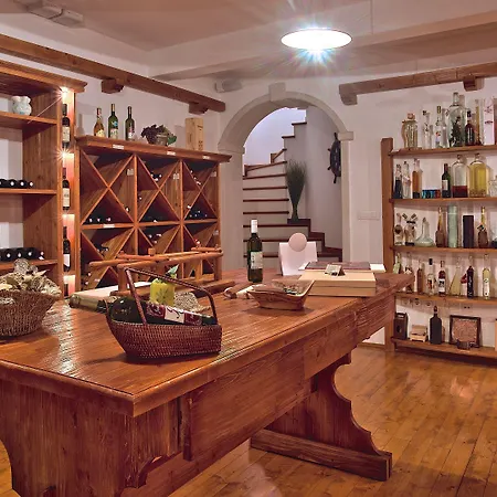 Luxury Boutique Vulin