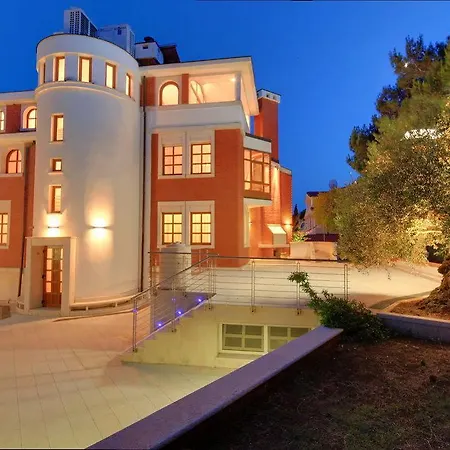 Luxury Boutique Vulin 5* プーラ